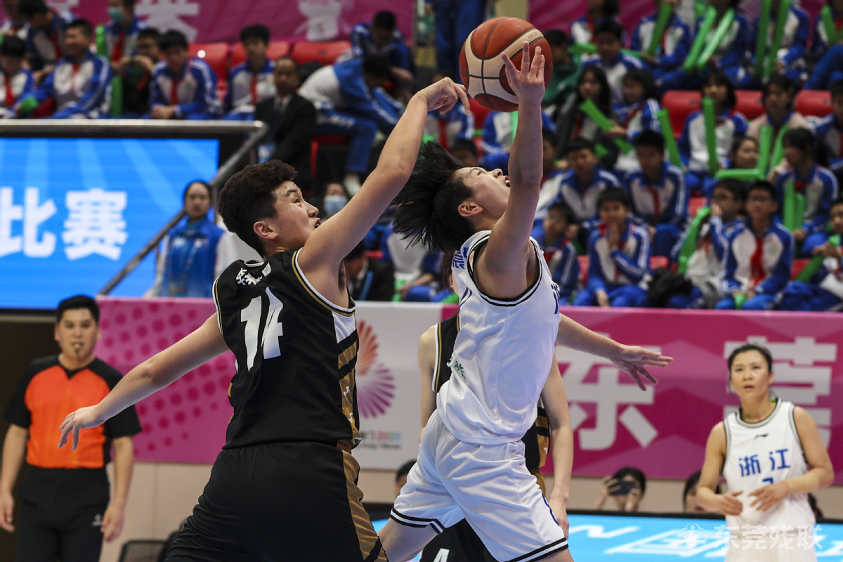 多米体育app-浙江女篮夺得重要胜利,士气高昂的比赛
